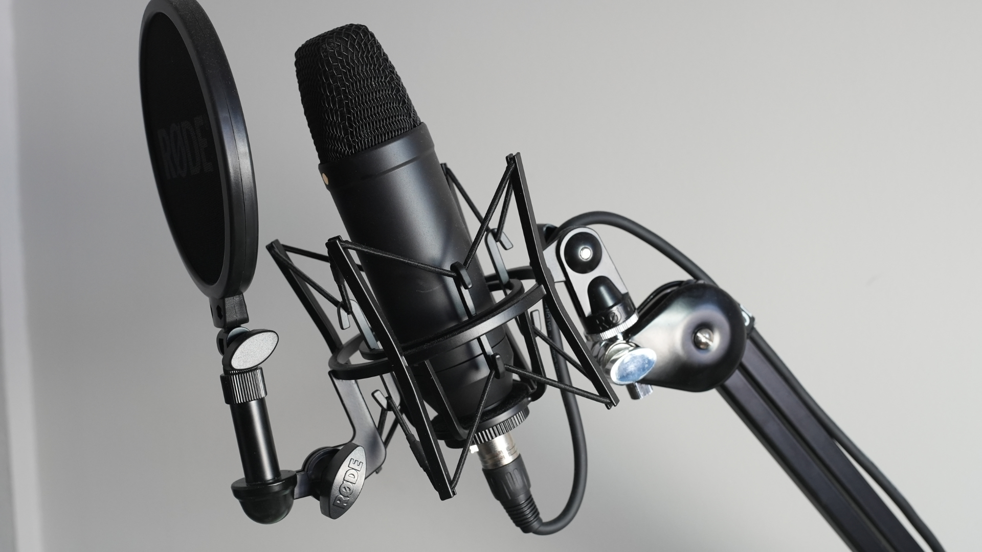 How Microphone Types Affect Recording Quality: Understanding the Impact on Sound Fidelity